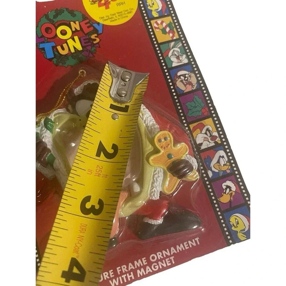 Vtg 1997 Looney Tunes Picture Frame Christmas Ornament Magnet Tasmanian Devil - Picture 8 of 8